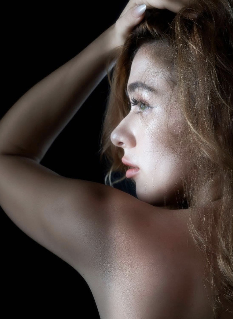 Amely model