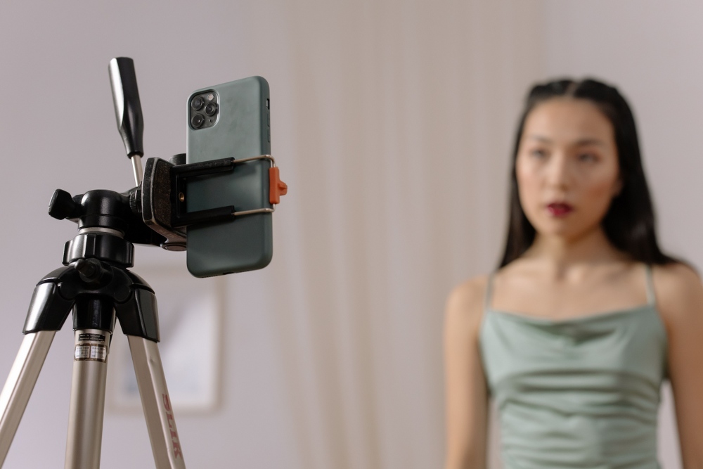 Thuê dịch vụ KOL livestream uy tín