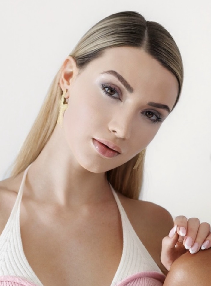 Bella model