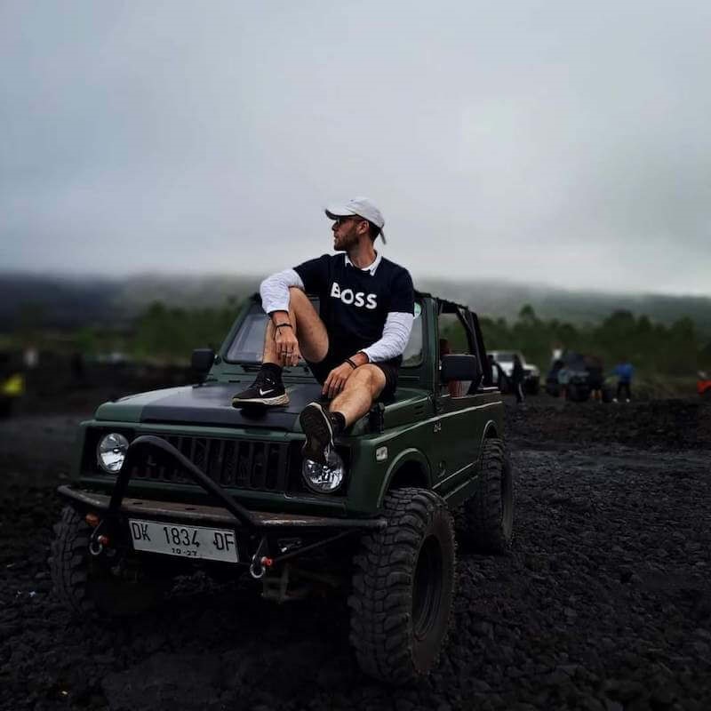 Kiểu tạo dáng phóng khoáng và tự do