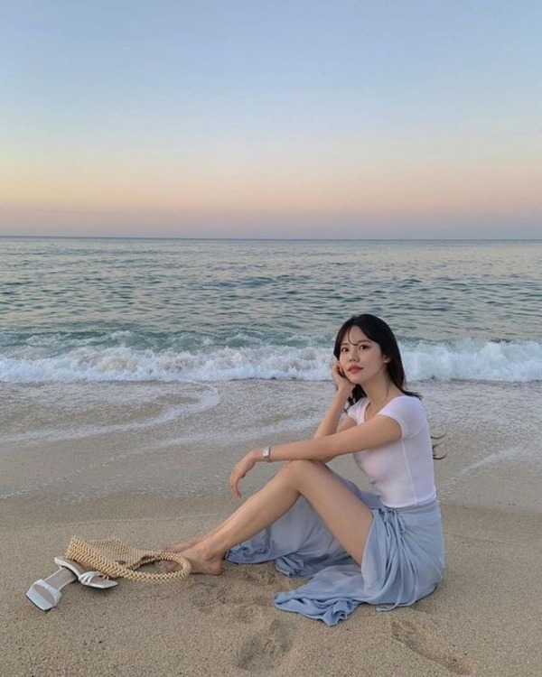 Chống một chân phía sau